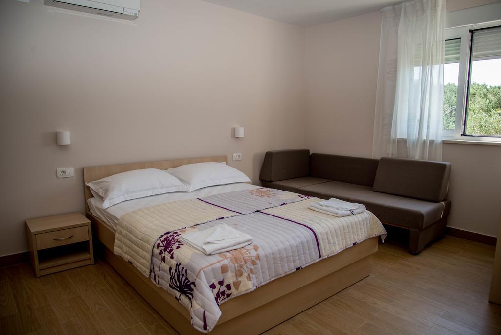 Waterfront Apartments - Tučepi エクステリア 写真