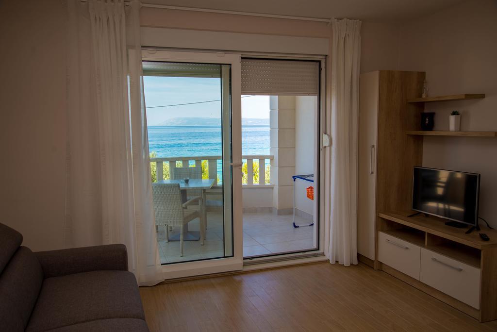 Waterfront Apartments - Tučepi エクステリア 写真